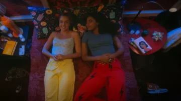 Aviator Nation Bolt Stitch Repeat Sweatpants worn by Tabitha 'Tabby' Haworthe (Chandler Kinney) as seen in Pretty Little Liars: Original Sin (S02E05)