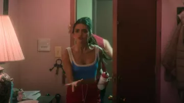 Soutien-gorge côtelé en éponge Madewell portée par Noa Olivar (Maia Reficco) comme on le voit dans Pretty Little Liars : Original Sin (S02E05)