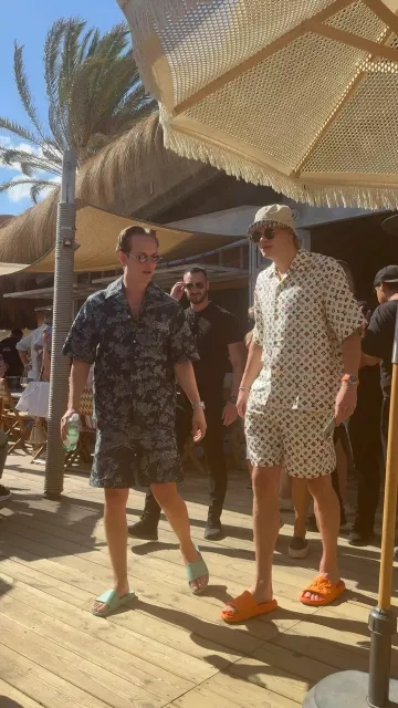 Patek Philippe Acier inoxydable et orange 'Aquanaut' (5968A) porté par Erling Braut Håland sur le compte Instagram @footballerfits