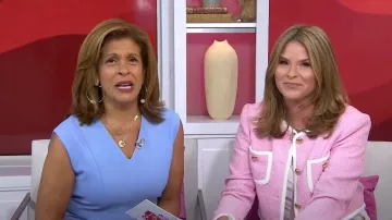 Cinq a Sept Auden Contrast Bouclé Cropped Jacket usado por Jenna Bush Hager como se ve en Today with Hoda & Jenna el 19 de junio de 2024