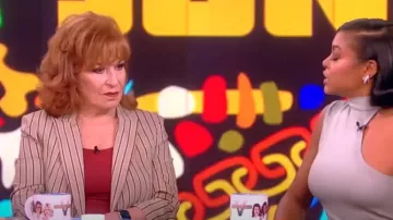 Veronica Beard Kiernan Veste croisée rayée portée par Joy Behar comme on le voit dans The View le 19 juin 2024