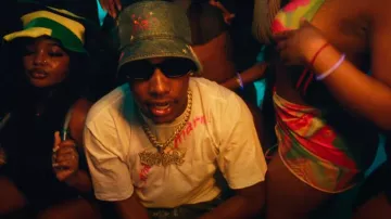 Gafas de sol Prada Black Symbole usadas por Rob49 en Rob49 - Off Dat Drank [Video oficial]