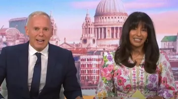 Robe Michelle à imprimé floral Raishma portée par Ranvir Singh telle que vue dans Good Morning Britain le 31 mai 2024