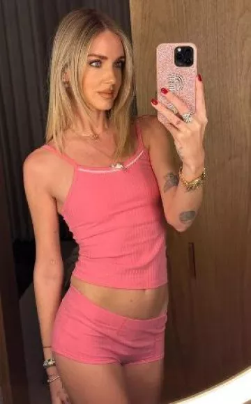 Chiara Ferragni Cover Iphone usado por Chiara Ferragni en su Instagram el 28 de abril de 2024