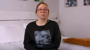 Romwe Grunge Punk Skull & Letter Graphic Sweatshirt worn by Jade Cline as seen in Teen Mom: The Next Chapter (S02E01)