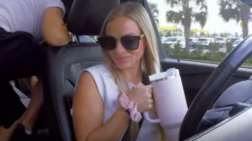 Haut d’épaulette Zara porté par Mackenzie McKee comme on le voit dans Teen Mom : Le prochain chapitre (S02E02)