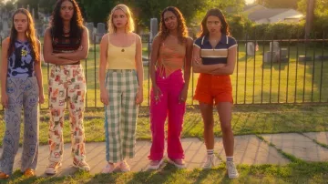 Zapatillas Nike Court Vision Alta usadas por Faran Bryant (Zaria Simone) como se ve en Pretty Little Liars: Original Sin (T02E06)
