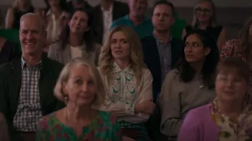 Versized Crew-Neck Sweatshirt worn by Megan (Emma Harvie) as seen in Colin from Accounts (S02E07)