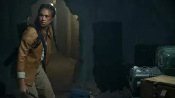 Trigger Warning Wardrobe: Jessica Alba wears Brown Leather Jacket to play Parker in the movie