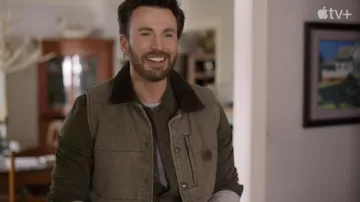 Ghosted Movie Outfits: Chris Evans is wearing Vest down jacket to portray Cole Riggan