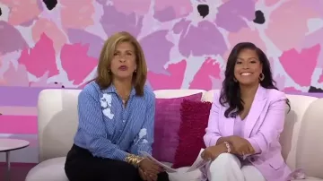 Cinq a Sept Lya Stripe Marianna Front-Tie Top usado por Hoda Kotb como se ve en Today with Hoda & Jenna el 24 de junio de 2024