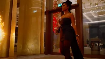Hermès Mini Kelly Taille 20 Cuir de veau noir porté par Lesa Milan comme on le voit dans Les vraies femmes au foyer de Dubaï (S02E04)