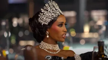 Chanel CC Gripoix Faux Pearl Gold Tone Clip On Drop Earrings worn by Chanel Ayan as seen in The Real Housewives of Dubai  (S02E04)
