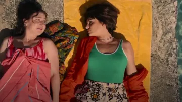 Short Primark porté par Kat comme on le voit dans Trying (S04E07)