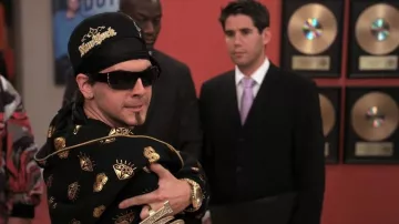 Big Time Rush Wardrobe: Black zipped Hoodie with Gold Money signs and Diamonds worn by Wayne Wayne (Matt Angel) in season 1, episode 4 of the TV series