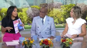 Camiseta de suéter con cuello corbatado con volantes loft usada por Dylan Dreyer como se ve en Today el 27 de junio de 2024