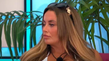 Gafas de sol Versace Eyewear Medusa Head Rectangle-Frame usadas por Harriett Blackmore como se ve en Love Island (T11E23)