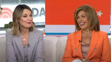 Veronica Beard Bexley Linen Blend Dickey Jacket usado por Hoda Kotb como se ve en Today el 28 de junio de 2024