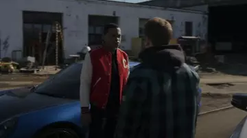 Veste Celine Teddy portée par Tariq St. Patrick (Michael Rainey Jr.) comme on le voit dans Power Book II : Ghost (S04E03)