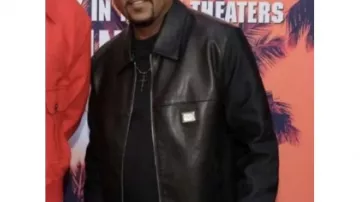 Get the Looks of Bad Boys: Ride or Die: Martin Lawrence is wearing Brown Leather Jacket to portray Marcus Burnett in the movie