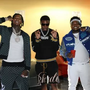 Celine White Studded Ski Goggles worn by BossMan Dlow on the Instagram account @rob49up