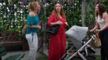 Simkhai Dion Studded Mini Tote usado por Sharon Newman (Sharon Case) como se ve en The Young and the Restless el 28 de junio de 2024