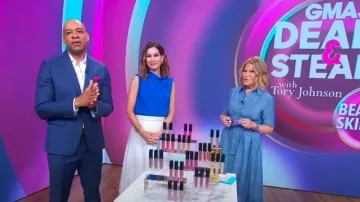 Vestido camisero midi de lino Boden Louise en auténtico cambray azul usado por Tory Johnson como se vio en Good Morning America el 26 de junio de 2024