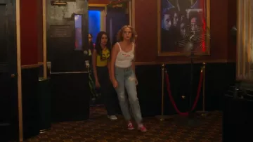 Levi's Premium 501® Original FIt Jeans worn by Imogen Adams (Bailee Madison) as seen in Pretty Little Liars: Original Sin (S02E08)