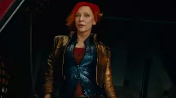 Borderlands Outfits: Cate Blanchett is wearing Leather Jacket to portray Lilith in the movie
