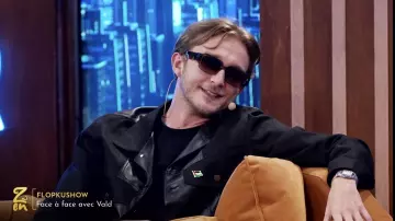 Les looks de Vald : ses lunettes de soleil Renaissance Paris dans la vidéo de Zen