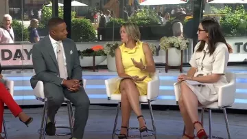 Vestido con cinturón de manga corta A.L.C. Bryn usado por Savannah Sellers como se ve en Today el 3 de julio de 2024