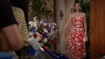 Soli & Sun The Bella White & Cream Rattan Woven Handbag worn by Hope Logan ( Annika Noelle) as seen in The Bold and the Beautiful on July 4, 2024