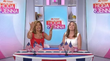 Pearl by Lela Rose Robe midi en coton à œillets ivoire portée par Jenna Bush Hager, comme on le voit dans Today with Hoda & Jenna le 4 juillet 2024