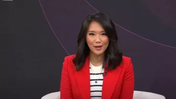 Blazer de lana Banana Republic Lido usado por Nancy Chen como se ve en CBS Mornings el 4 de julio de 2024