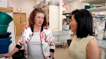 Zara Jewel and Pearl Knit Top worn by Vicky Nguyen as seen in Today on July 8, 2024