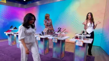 Ballerines en maille Itozer en noir portées par Erica Wark, comme on le voit dans Good Morning America le 9 juillet 2024
