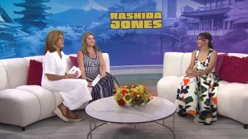 Haut plissé à la main Julia Heuer en pensée blanche porté par Rashida Jones, comme on le voit dans Today with Hoda & Jenna le 10 juillet 2024