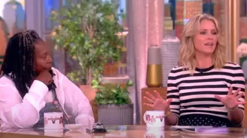 Top de rayas entalladas de Dolce & Gabbana usado por Sara Haines visto en The View el 10 de julio de 2024