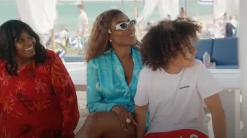 Gafas de sol con logotipo de moda blanco de Fendi usadas por Caroline Brooks como se ve en The Real Housewives of Dubai (T02E06)