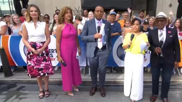 Jupe Prada à imprimé floral portée par Savannah Guthrie, vue dans Today le 11 juillet 2024