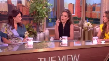 Diane von Furstenberg Rinna Combinaison en Garden Paisley portée par Ana Navarro comme on le voit dans The View le 11 juillet 2024