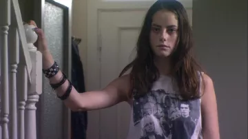 Skins Wardrobe: Kaya Scodelario is wearing Topshop Sid and Nancy Tank Top to portray Effy aka Elizabeth Stonem in season 3, episode 8