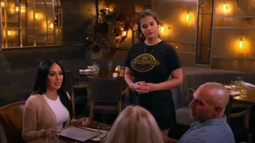 Camiseta de punto de algodón Skims usada por Melissa Gorga como se ve en The Real Housewives of New Jersey (T14E10)
