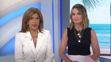 Haut Ulla Johnson Kyla en Noir porté par Savannah Guthrie comme on le voit dans Today le 12 juillet 2024