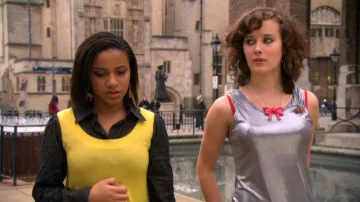 Get the looks from Skins TV series: Jal (Larissa Wilson) is wearing Monsoon Yellow Dress in season 2, episode 8