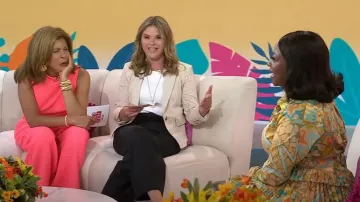 Mono negro de Halo Corrine usado por Hoda Kotb como se ve en Today with Hoda & Jenna el 12 de julio de 2024