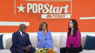 Chemisier Parker en soie mélangée à manches ballon sur le devant porté par Emilie Ikeda, comme on le voit dans Today le 15 juillet 2024