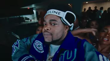 Gafas de esquí con tachuelas Celine White usadas por BossMan Dlow en Rob49 - "Homebody Remix" Feat. Moneybagg Yo, Bossman Dlow, Skilla Baby (Video musical)
