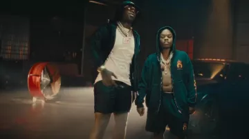 Moncler Black Logo Patch Swim Shorts usados por EST Gee en 42 Dugg - Since When (Feat. EST Gee) [Video Musical Oficial]