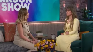 Gabriela Hearst Rhein Wool Crepe Wide-Leg Pants worn by Scarlett Johansson as seen in The Kelly Clarkson Show on July 15, 2024